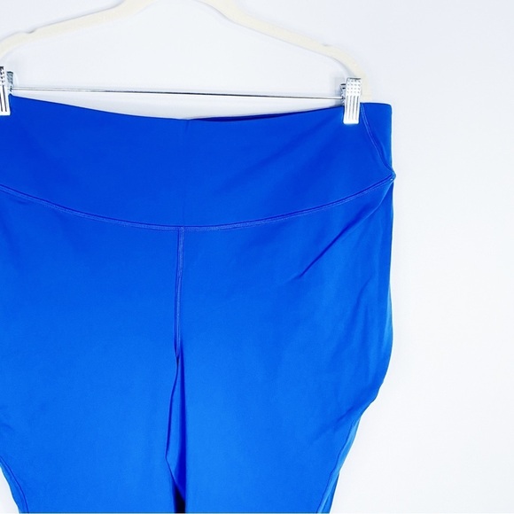 Lululemon - Blue Base Pace Tight - Picture 2 of 4